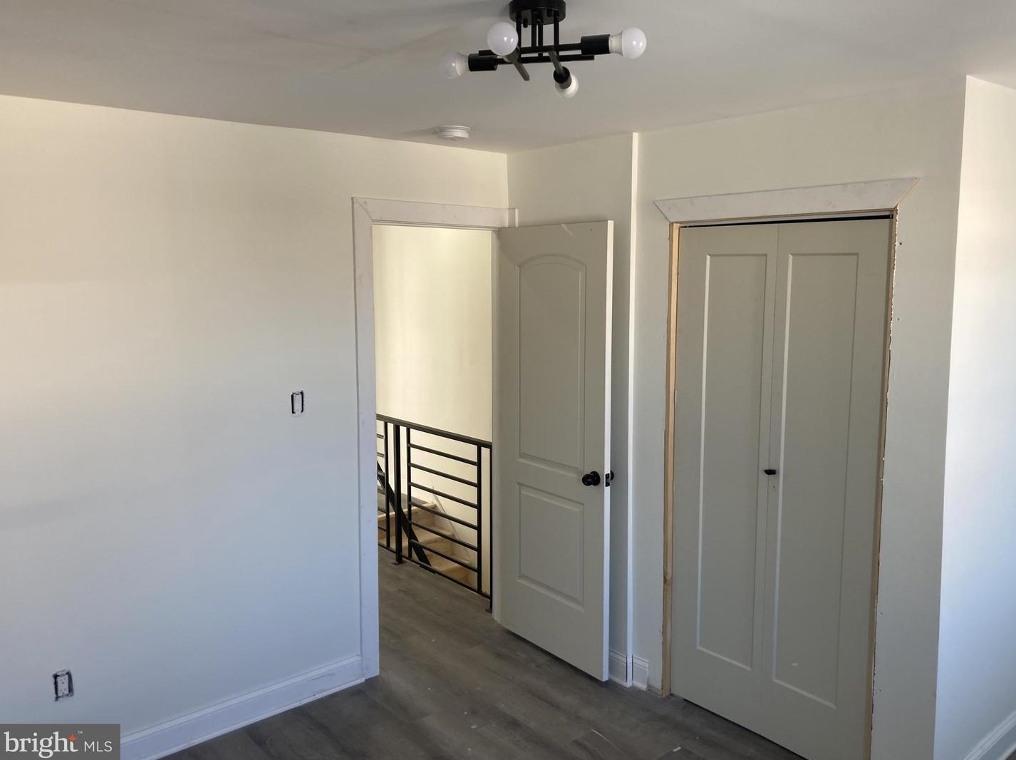 6104 Glenmore Ave, Philadelphia PA  19142-3206 exterior