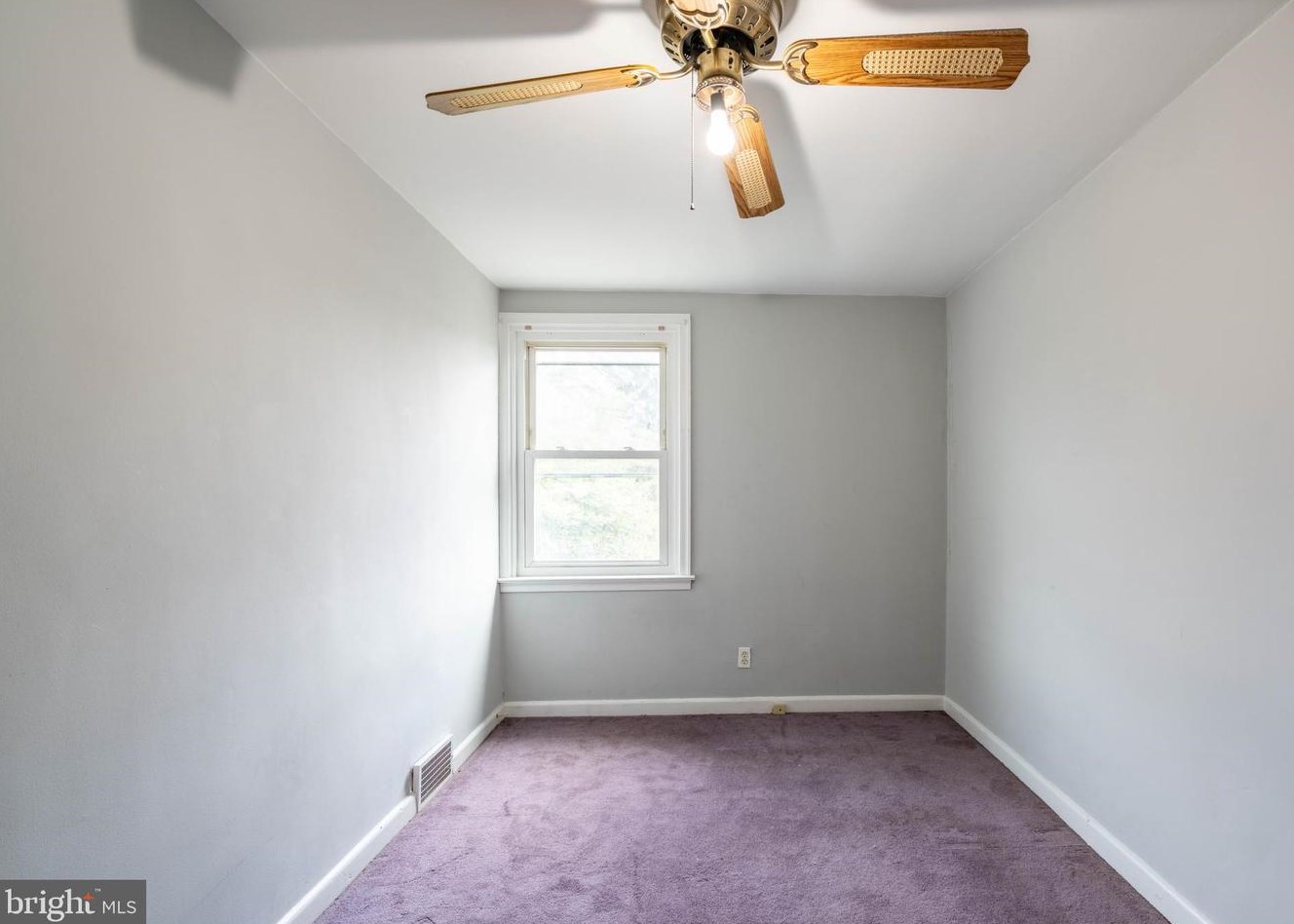 3305 Decatur St, Philadelphia PA  19136-3021 exterior