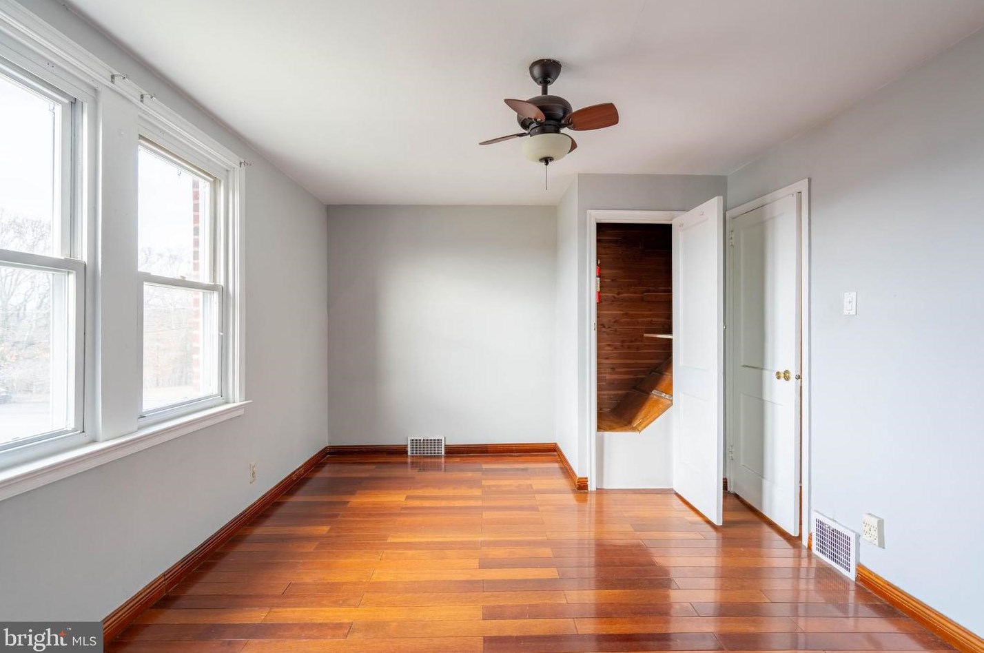 3305 Decatur St, Philadelphia PA  19136-3021 exterior
