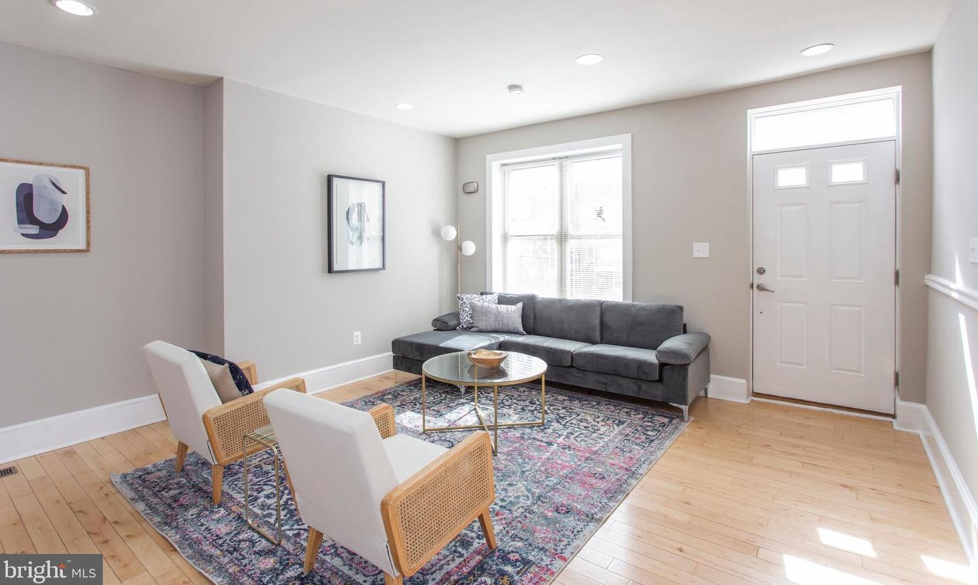1805 Latona St, Philadelphia PA  19146-2918 exterior