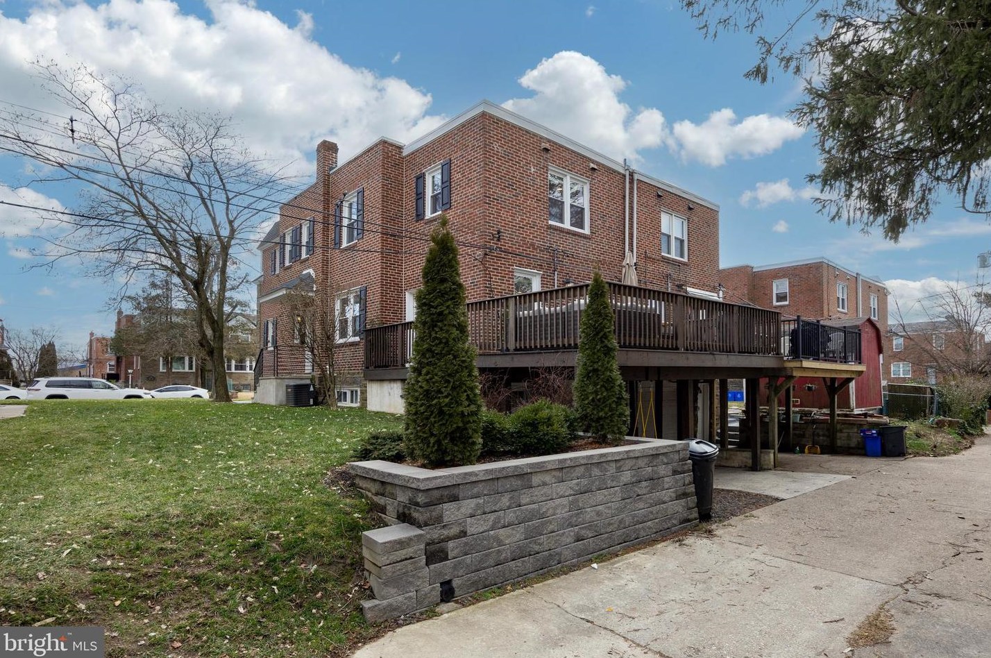 1207 Barringer St, Philadelphia PA  19119-3942 exterior