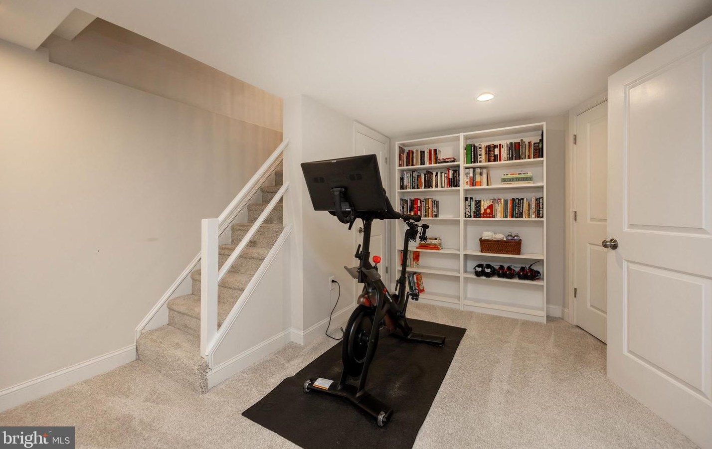 1207 Barringer St, Philadelphia PA  19119-3942 exterior