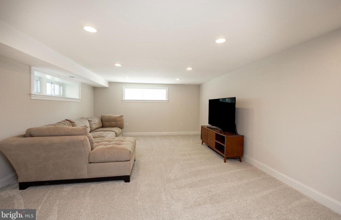 1207 Barringer St, Philadelphia PA  19119-3942 exterior