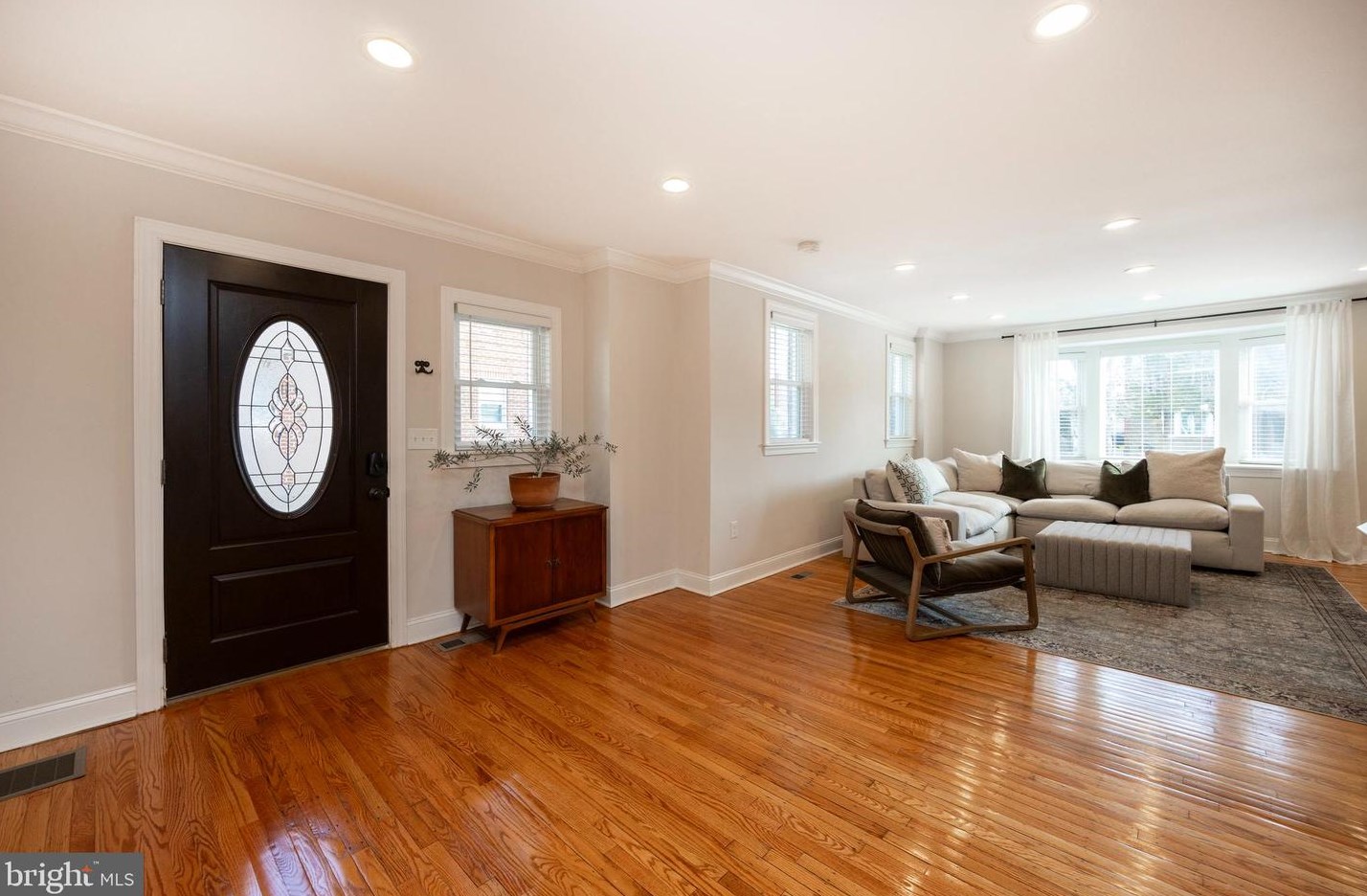 1207 Barringer St, Philadelphia PA  19119-3942 exterior