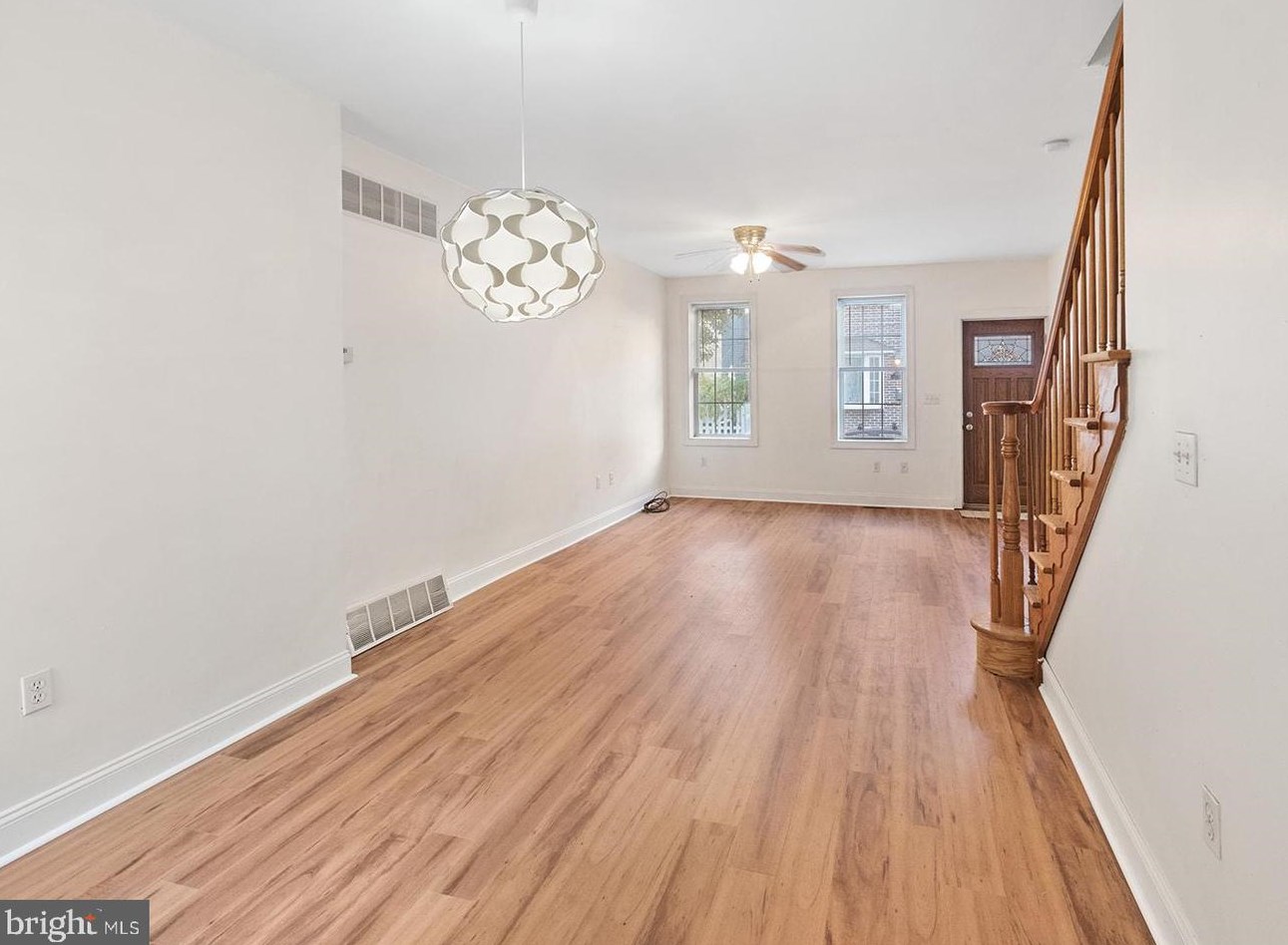 308 Titan St, Philadelphia PA  19147-5219 exterior