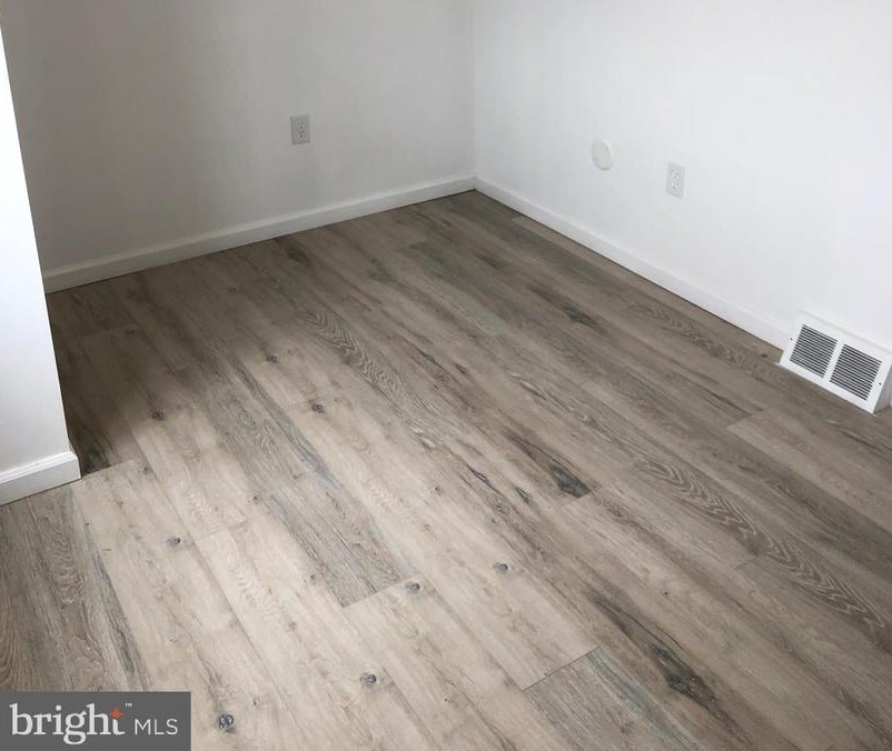 10925 Modena Dr, Philadelphia PA  19154-3917 exterior