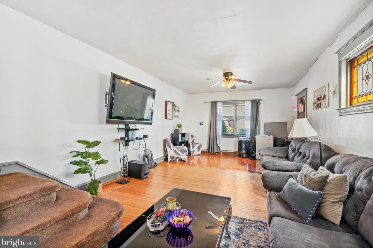 540 Kerper St, Philadelphia PA  19111-4602 exterior