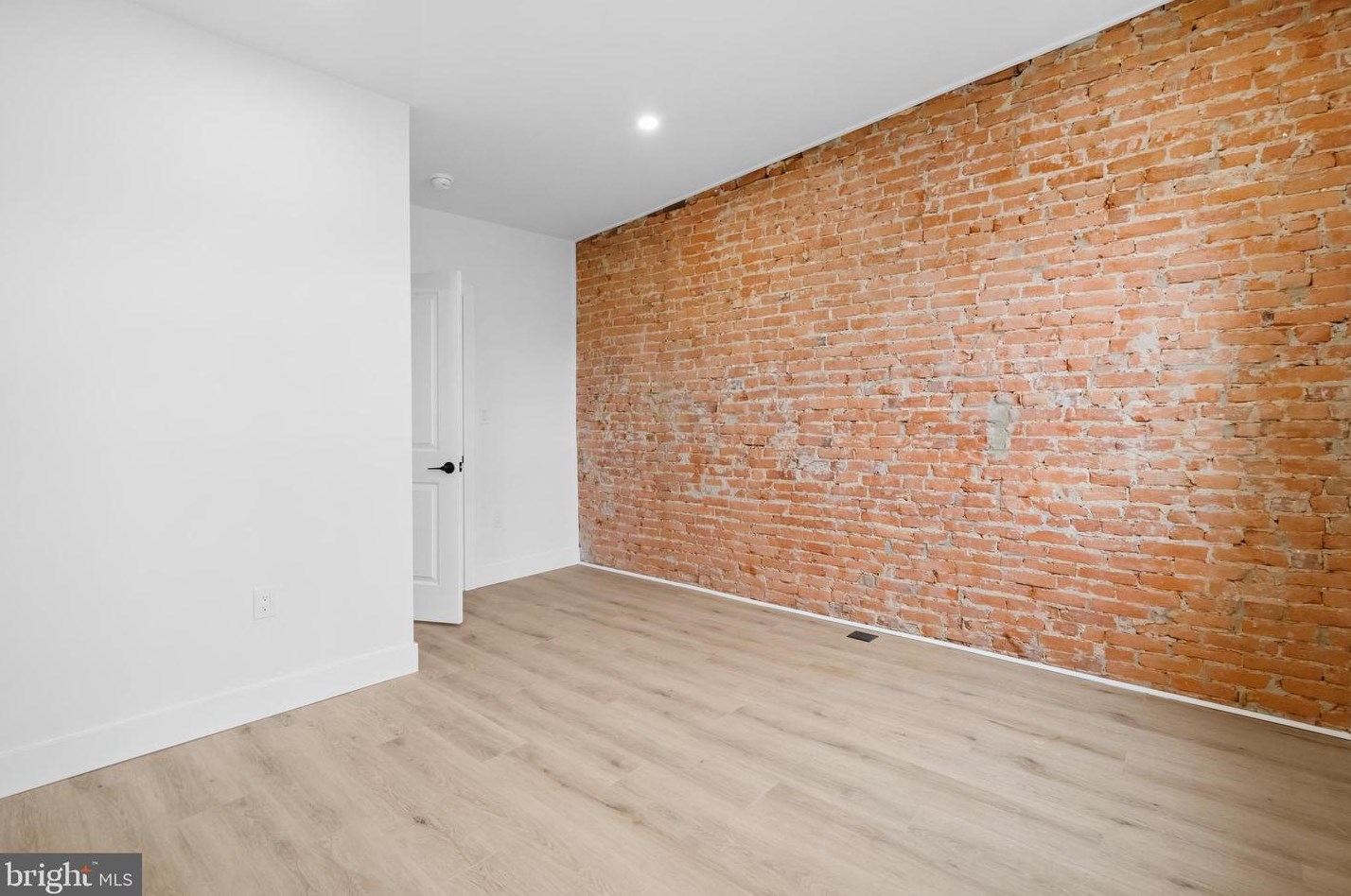 128 Mifflin St, Philadelphia PA 19148-1612 exterior