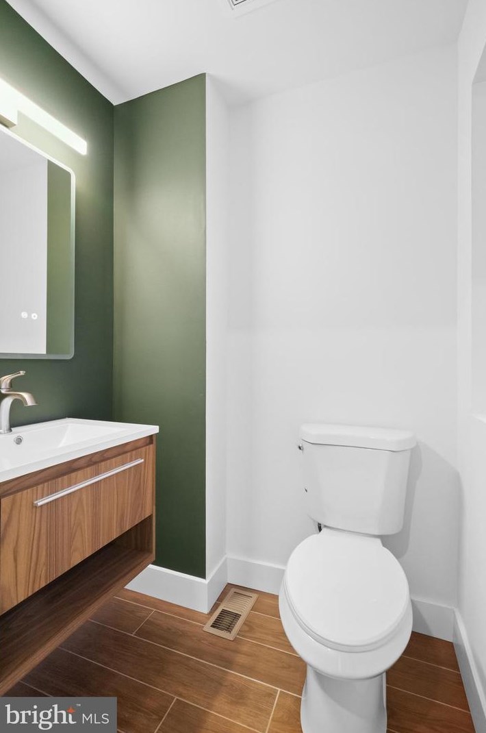 128 Mifflin St, Philadelphia PA 19148-1612 exterior