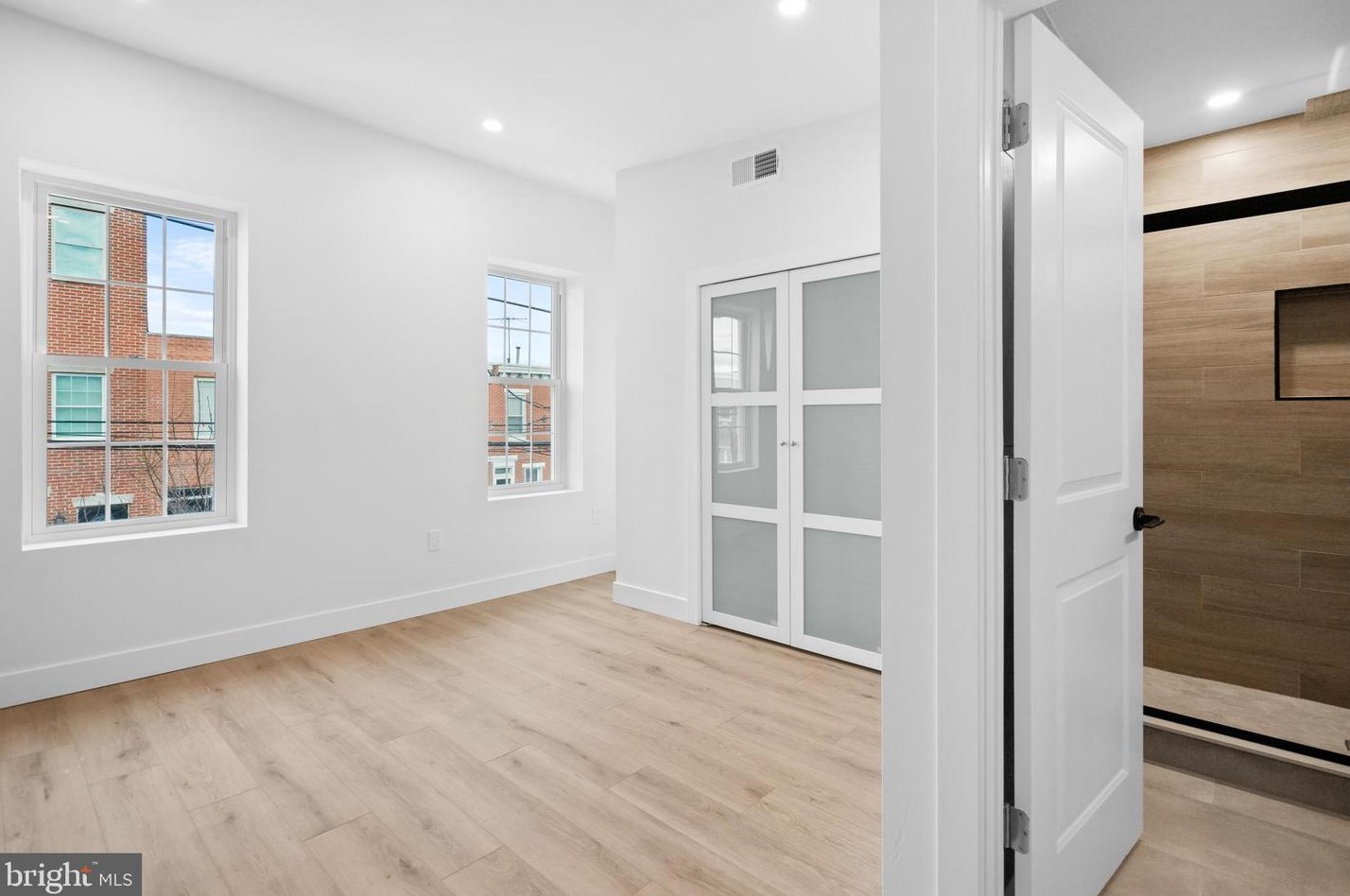 128 Mifflin St, Philadelphia PA 19148-1612 exterior