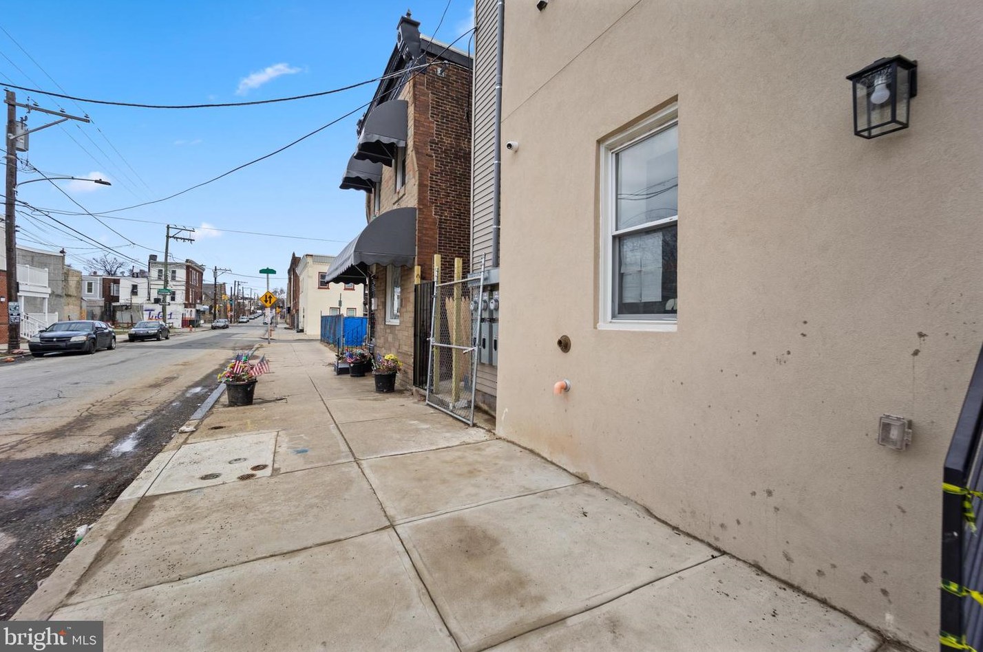 2553 Harold St, Philadelphia PA  19132-3608 exterior