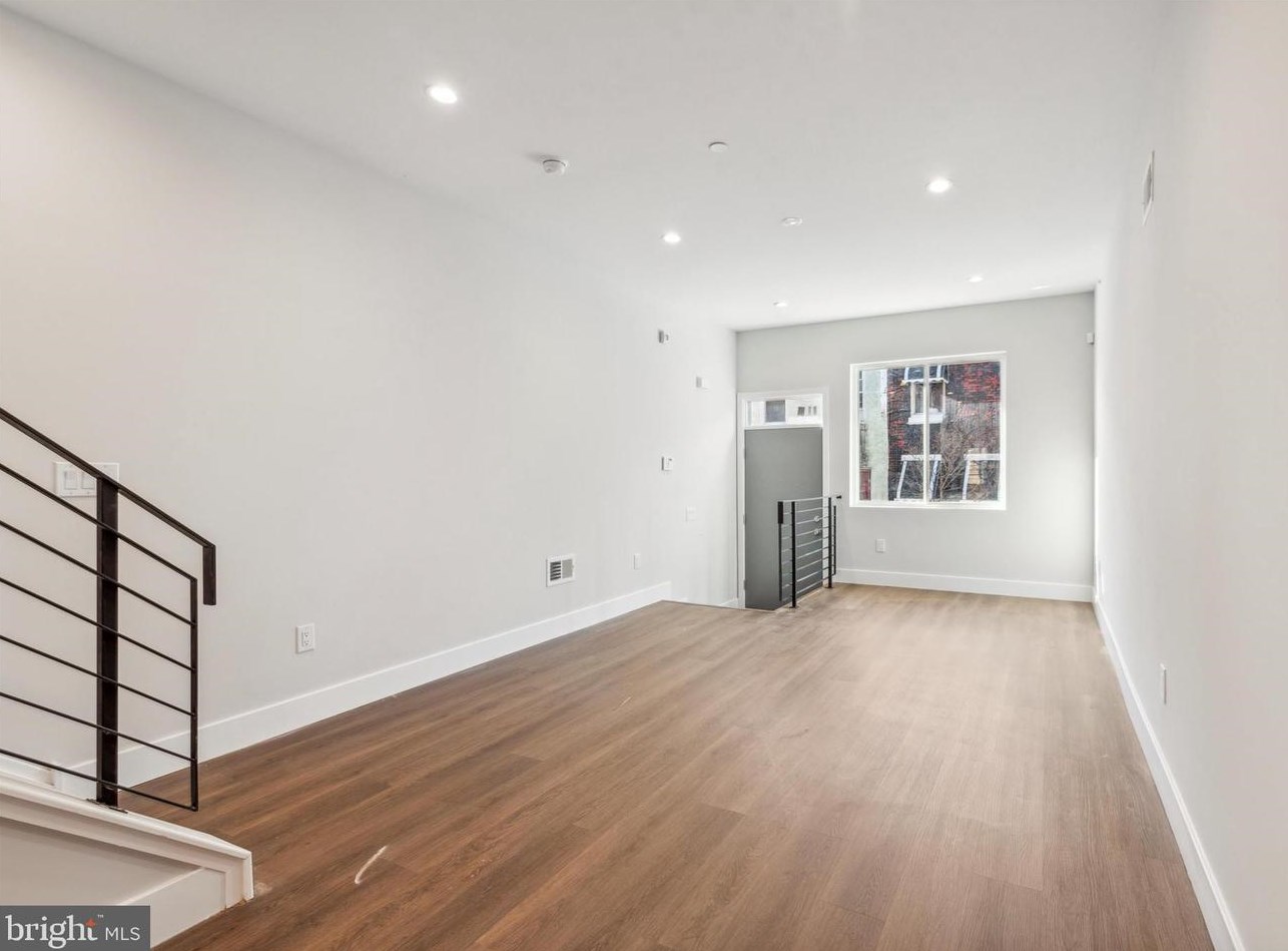 2054 Monmouth St, Philadelphia PA  19134-3627 exterior