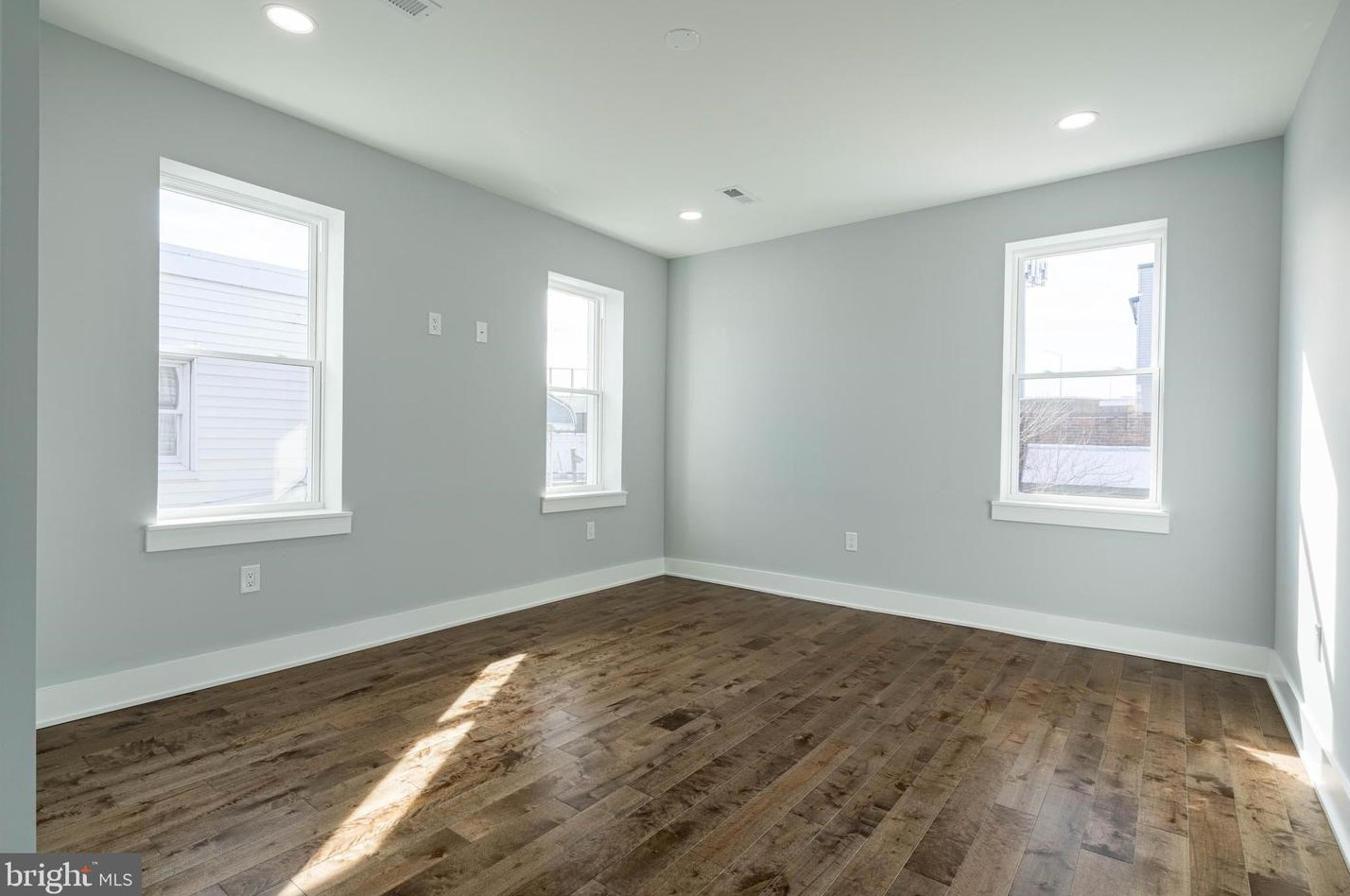 2730 Ann St, Philadelphia PA  19134-5716 exterior