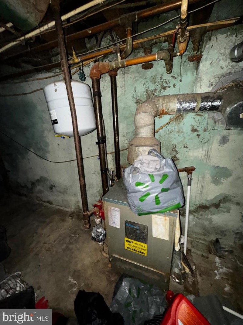 4575 Worth St, Philadelphia PA  19124-3422 exterior