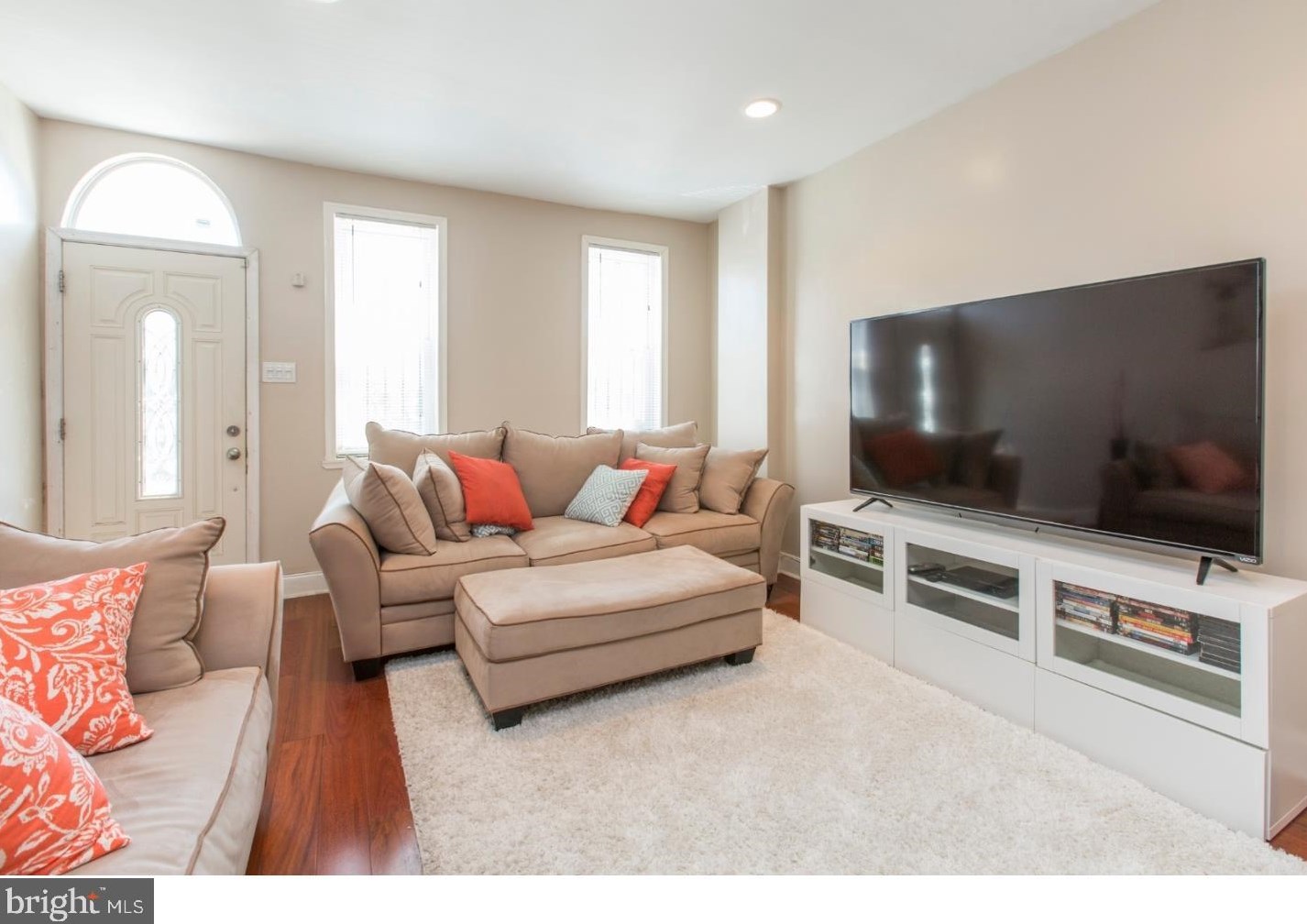 2166 7th St, Philadelphia PA  19148-3212 exterior