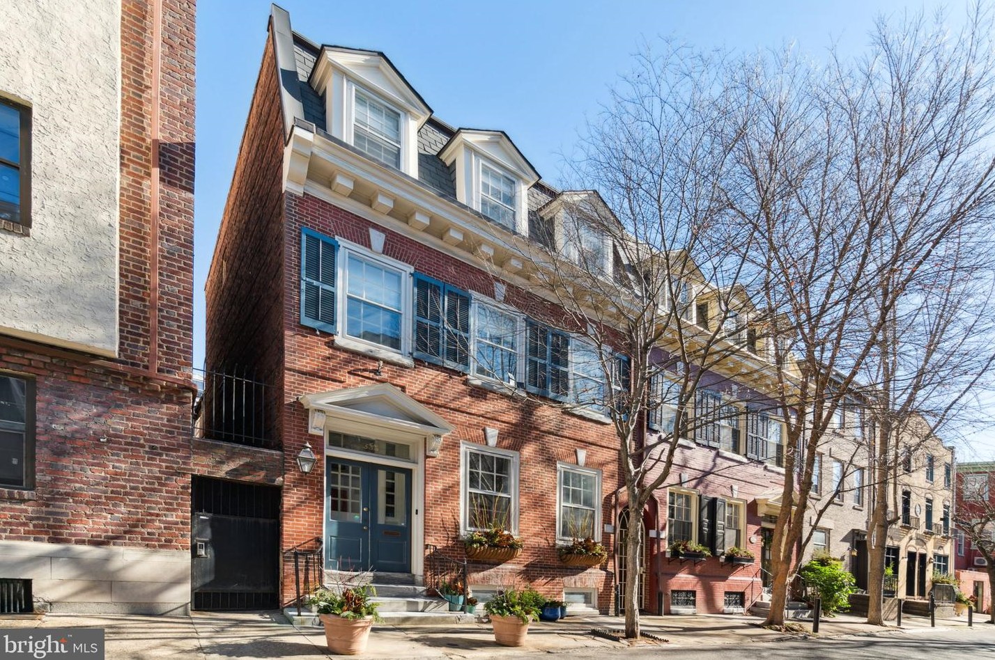 333 Smedley St, Philadelphia PA  19103-6718 exterior