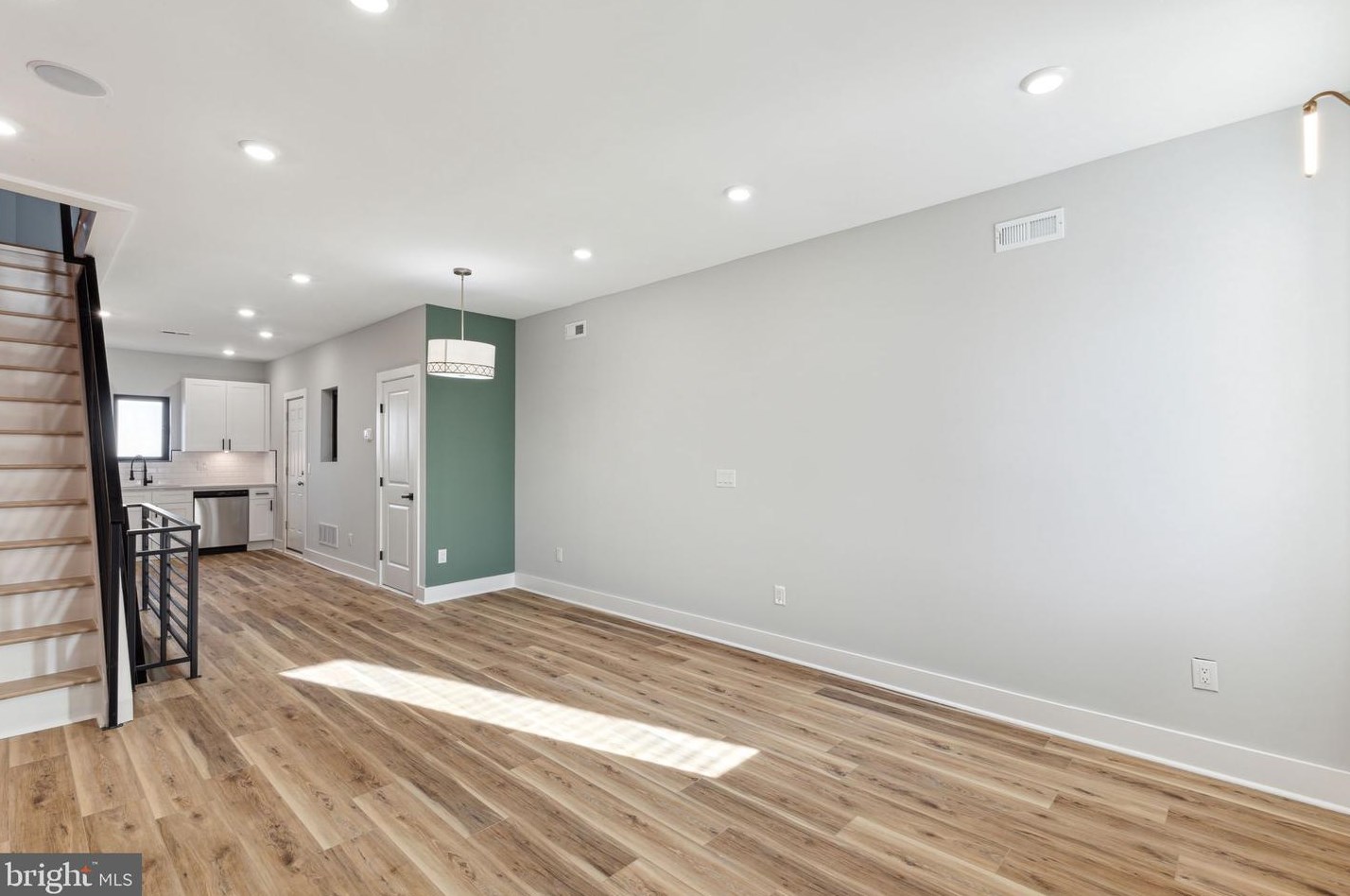 2103 Orleans St, Philadelphia PA  19134-4116 exterior