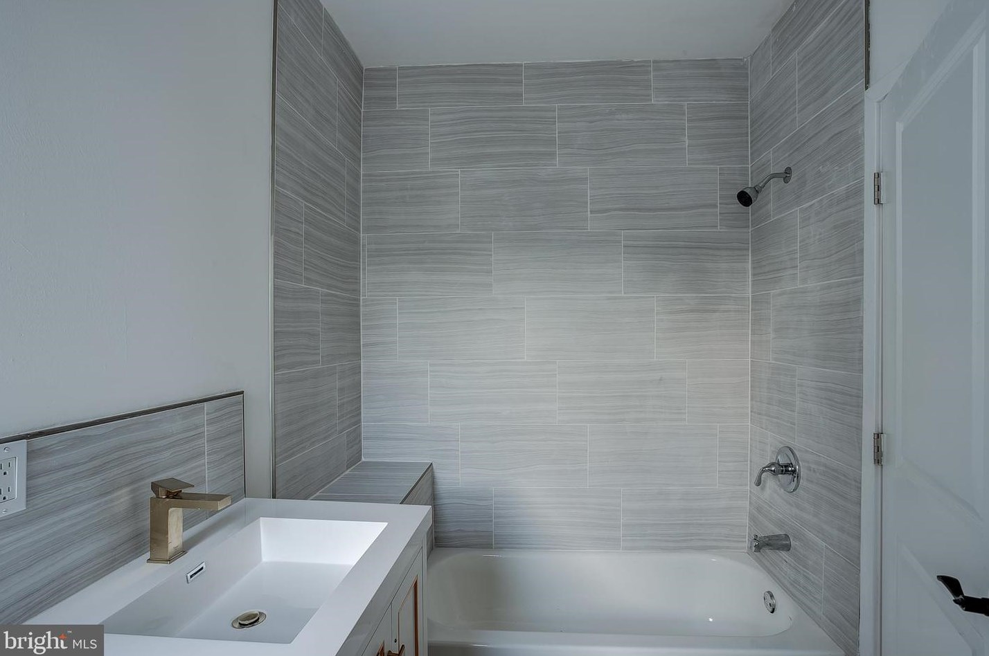 2510 Turner St, Philadelphia PA  19121-2841 exterior