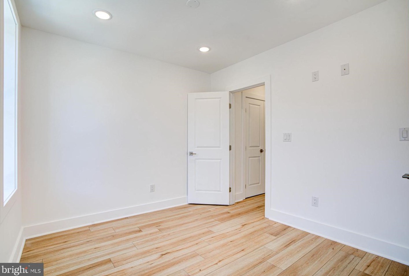 2052 Stella St, Philadelphia PA  19134-3635 exterior