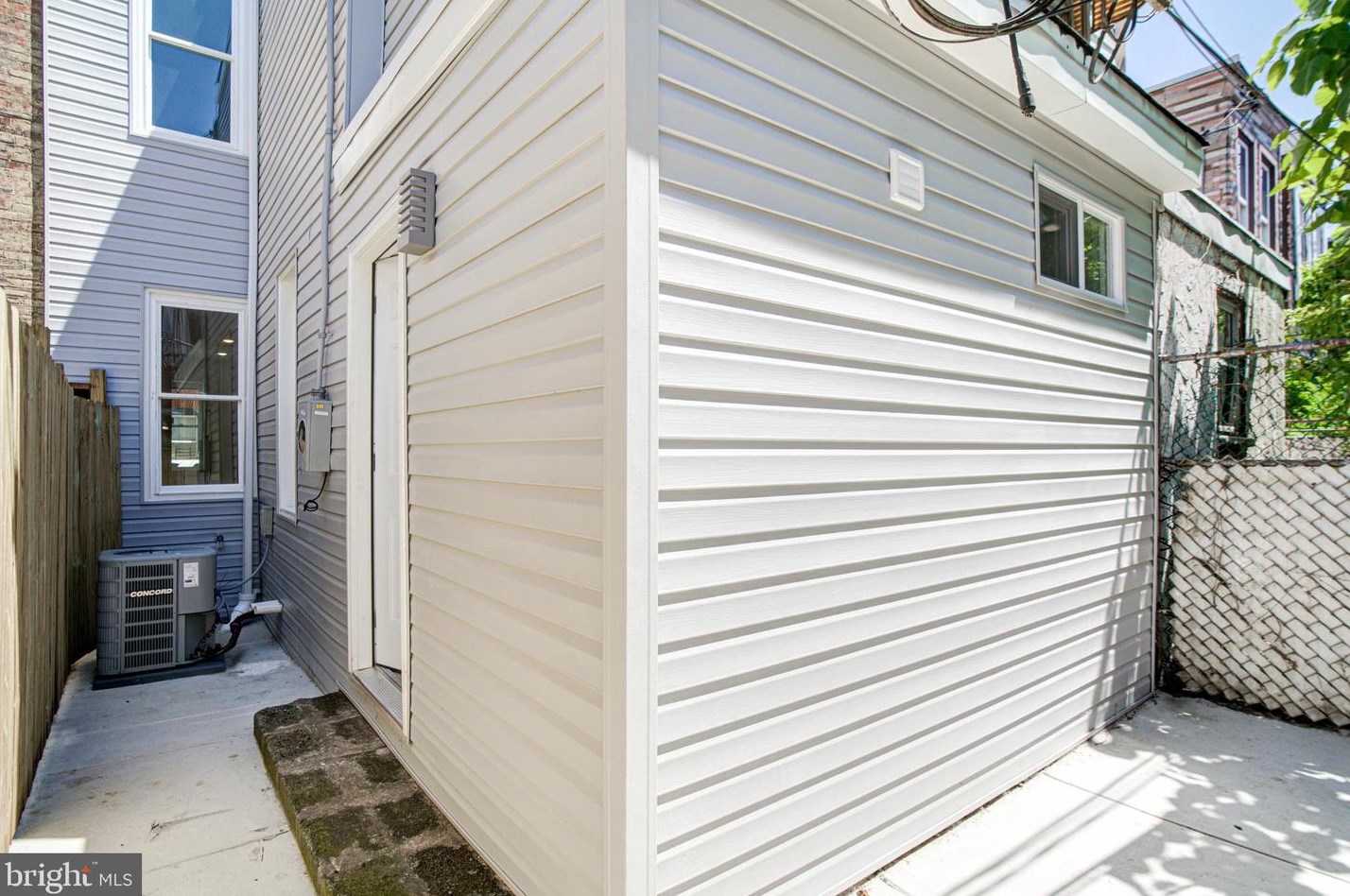 2052 Stella St, Philadelphia PA  19134-3635 exterior