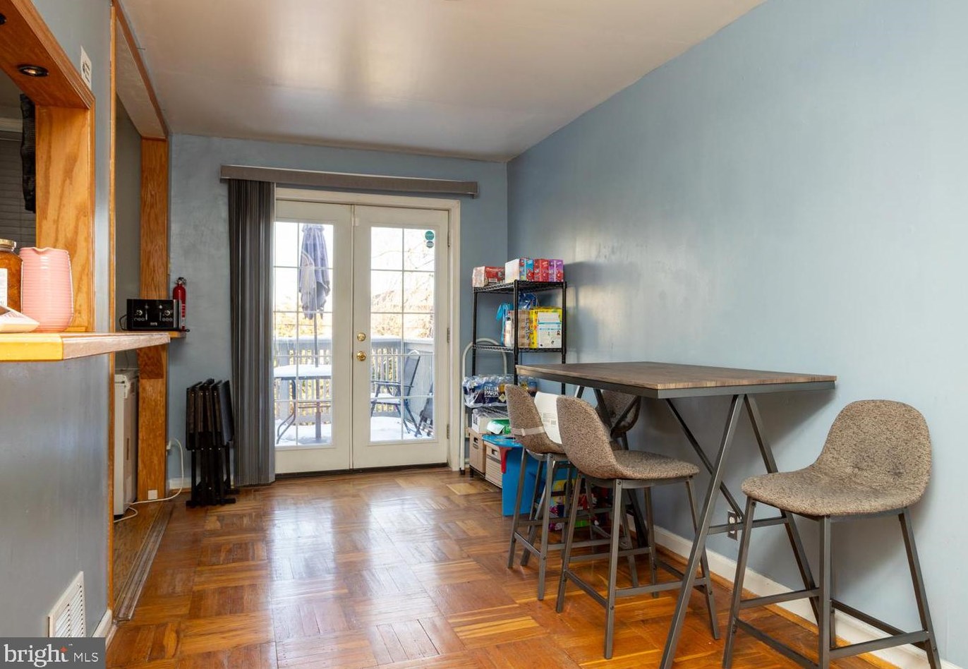 7619 Thouron Ave, Philadelphia PA  19150-2207 exterior