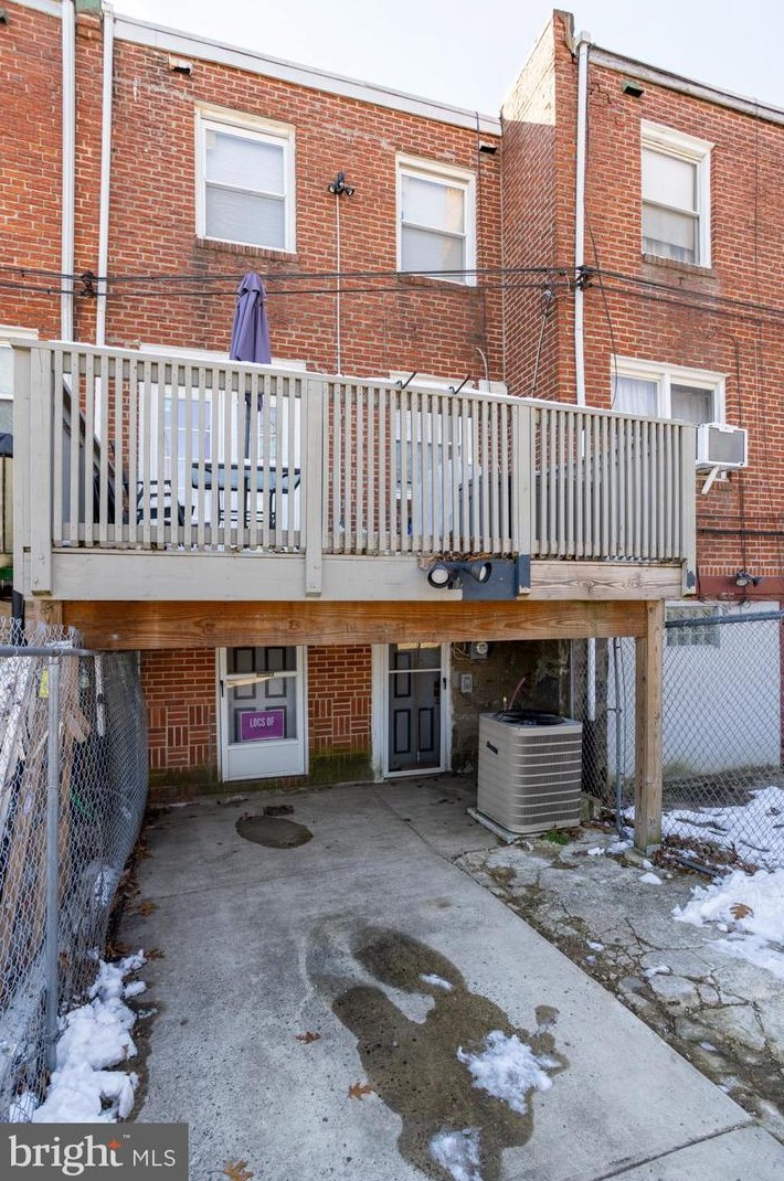 7619 Thouron Ave, Philadelphia PA  19150-2207 exterior