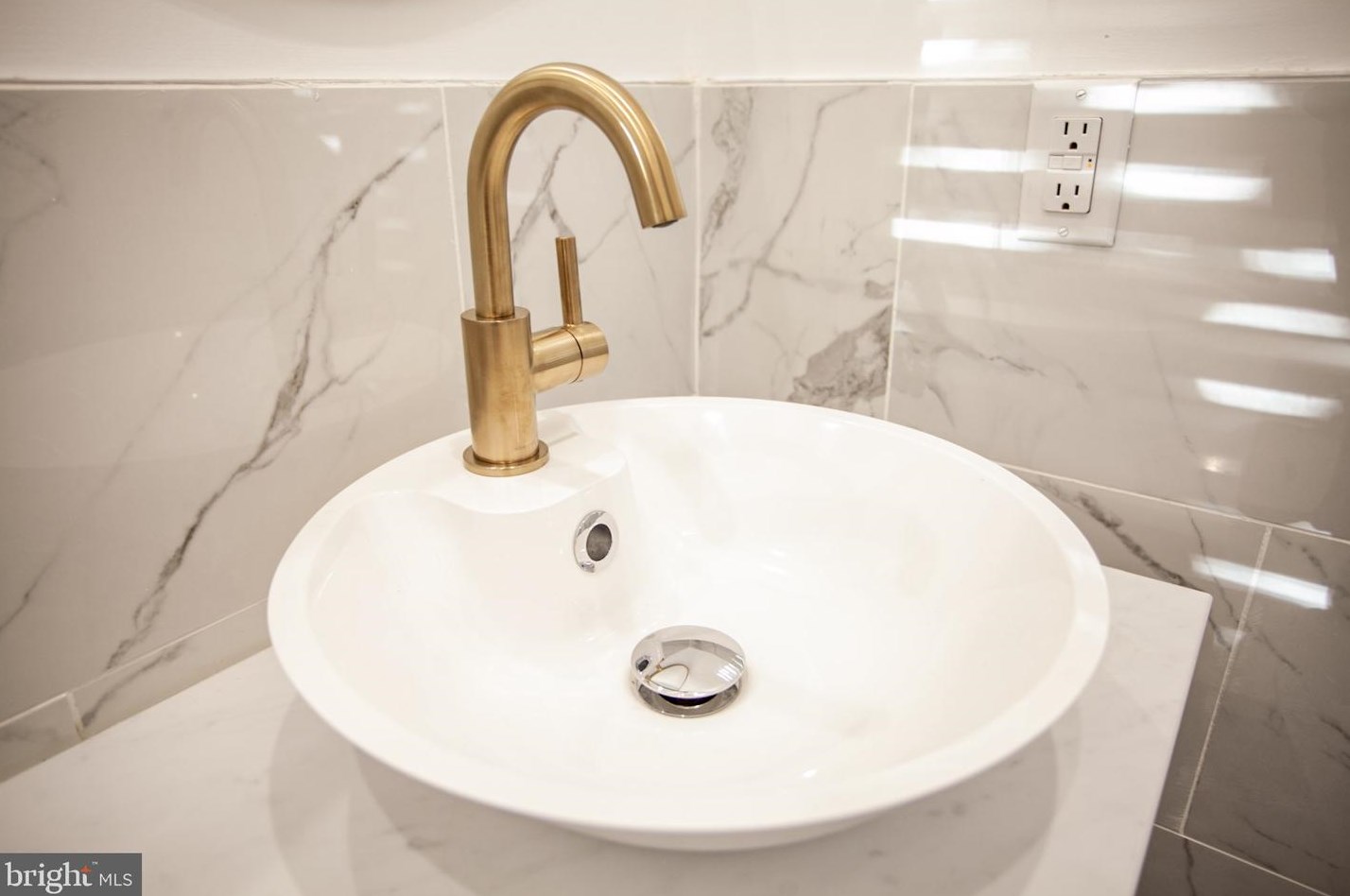 1814 Taney St, Philadelphia PA  19121-2612 exterior