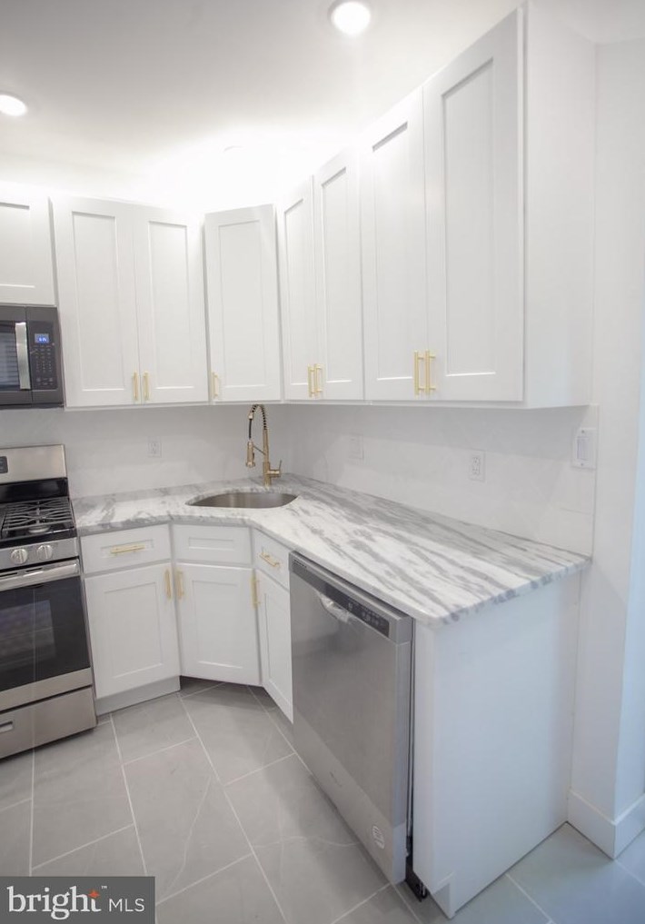 1814 Taney St, Philadelphia PA  19121-2612 exterior