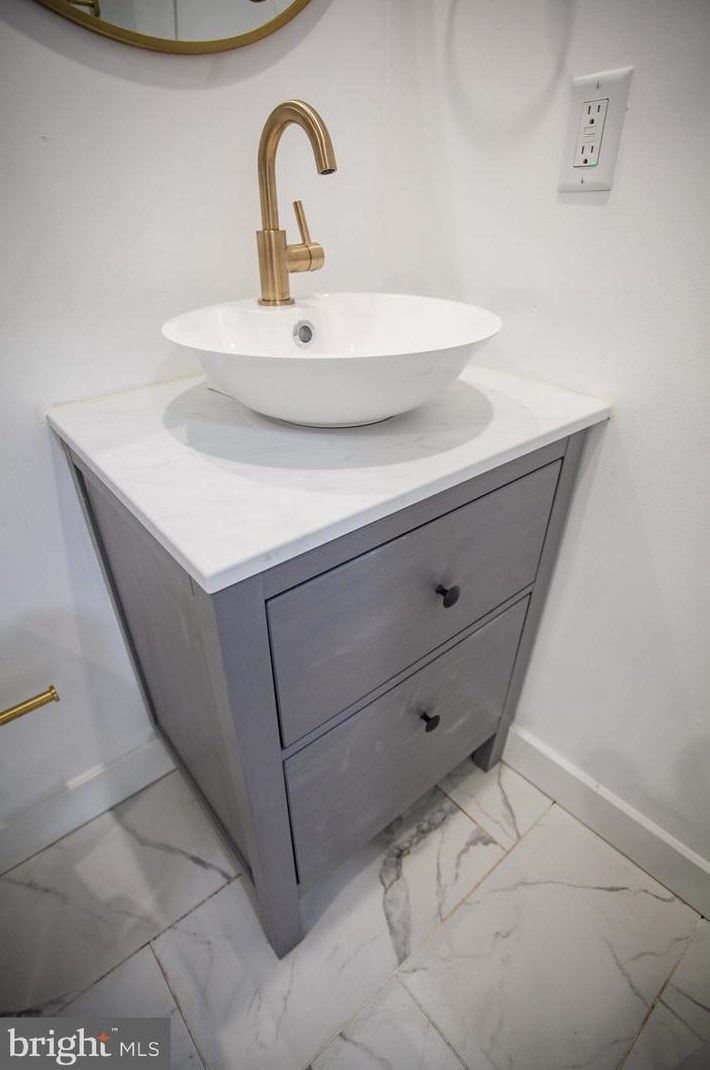 1814 Taney St, Philadelphia PA  19121-2612 exterior