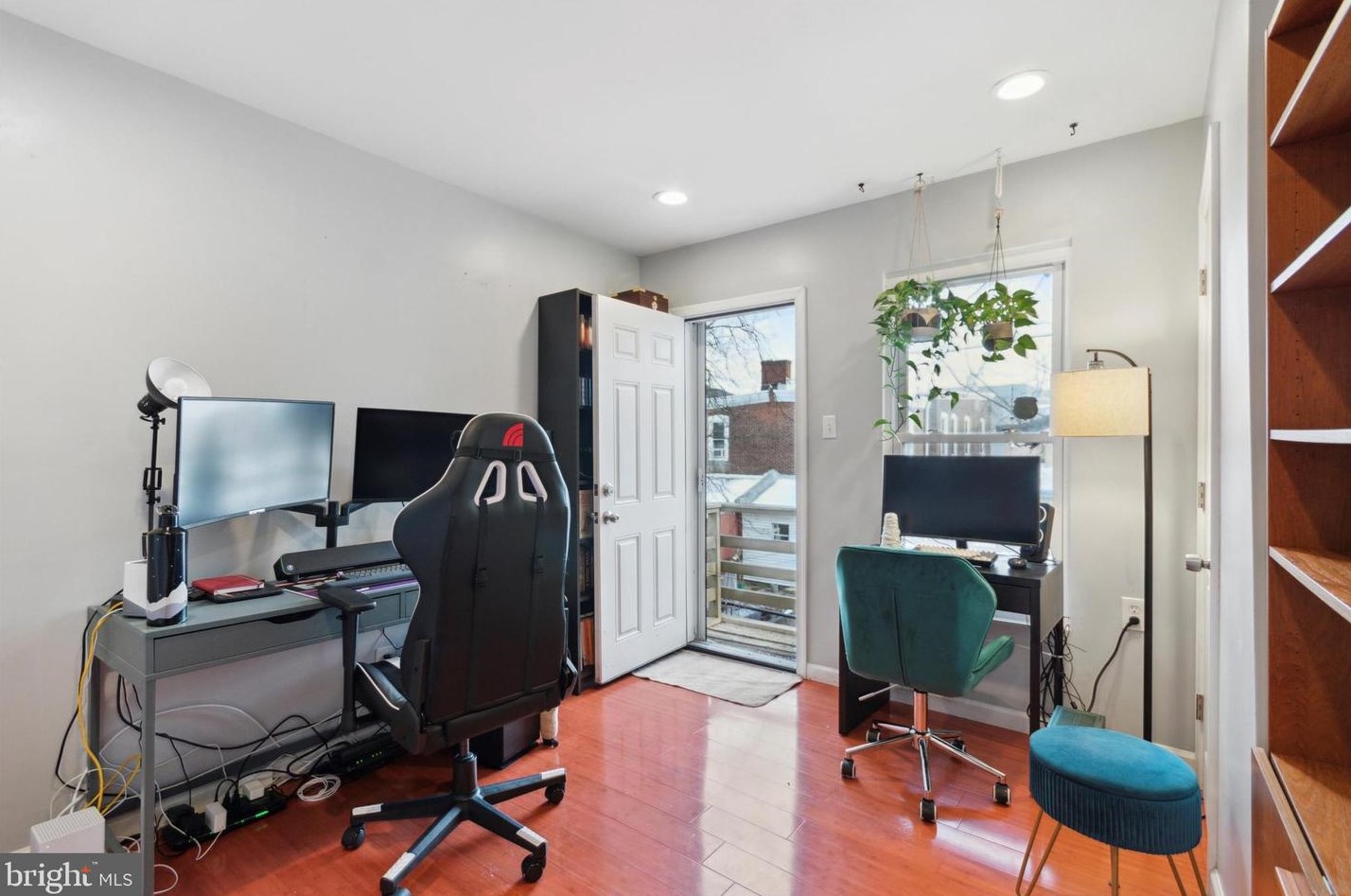 126 Pleasant St, Philadelphia PA  19119-2144 exterior