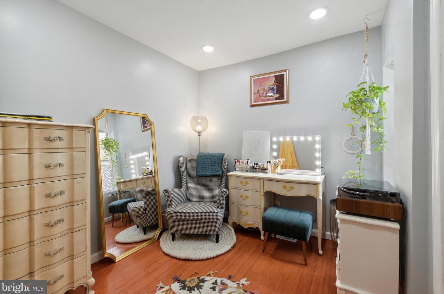 126 Pleasant St, Philadelphia PA  19119-2144 exterior