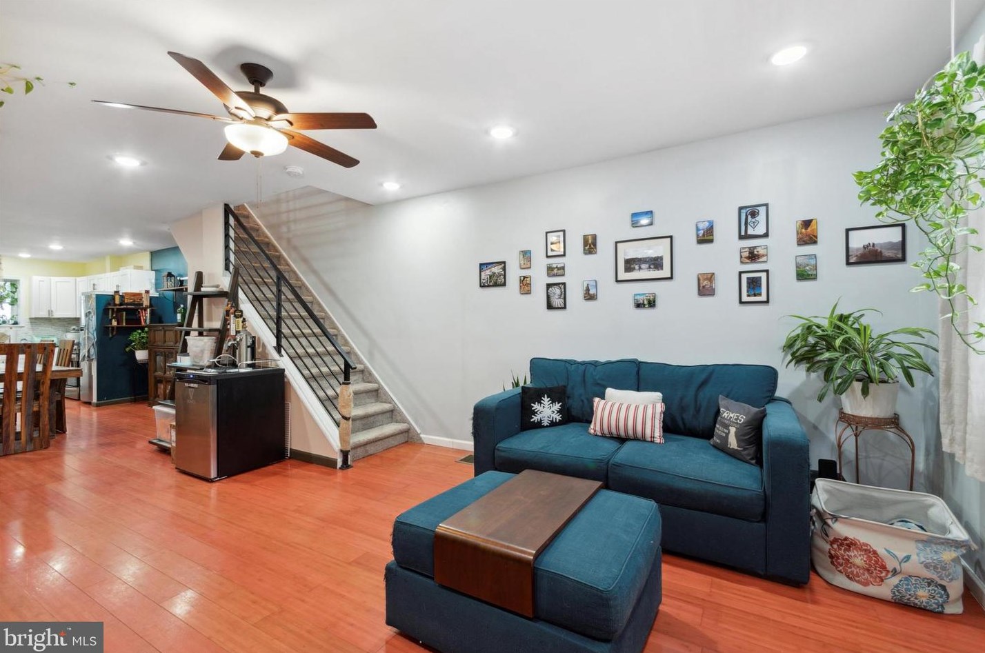 126 Pleasant St, Philadelphia PA  19119-2144 exterior