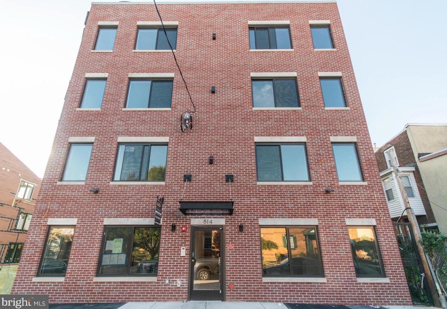 812 Uber St, Philadelphia PA  19130-2018 exterior