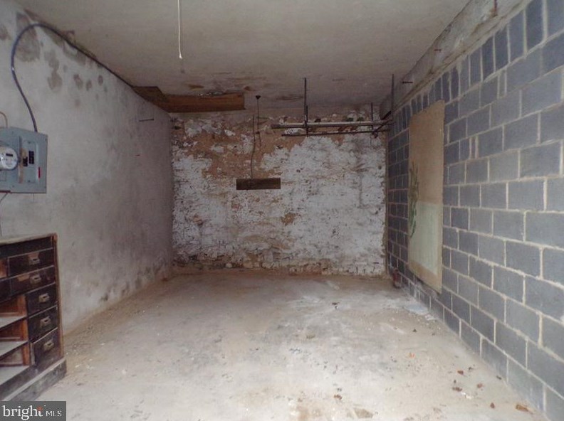 236 Hortter St, Philadelphia PA  19119-2204 exterior