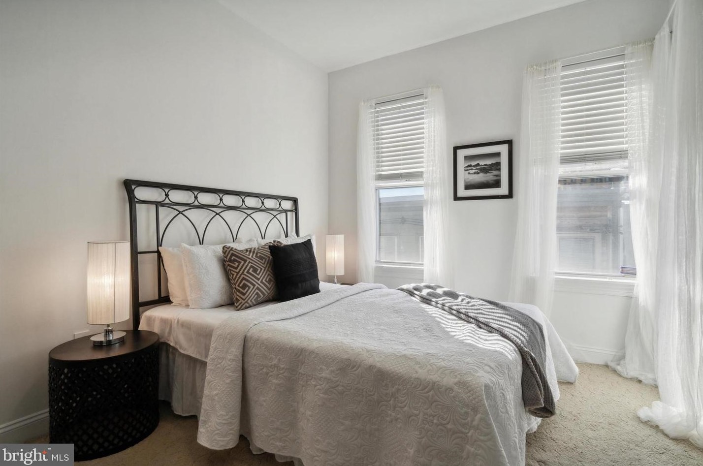 2618 Swain St, Philadelphia PA  19130-2407 exterior