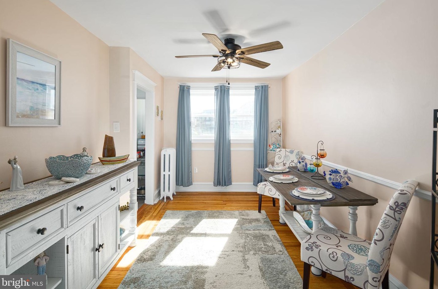 3334 Ainslie St, Philadelphia PA  19129-1442 exterior
