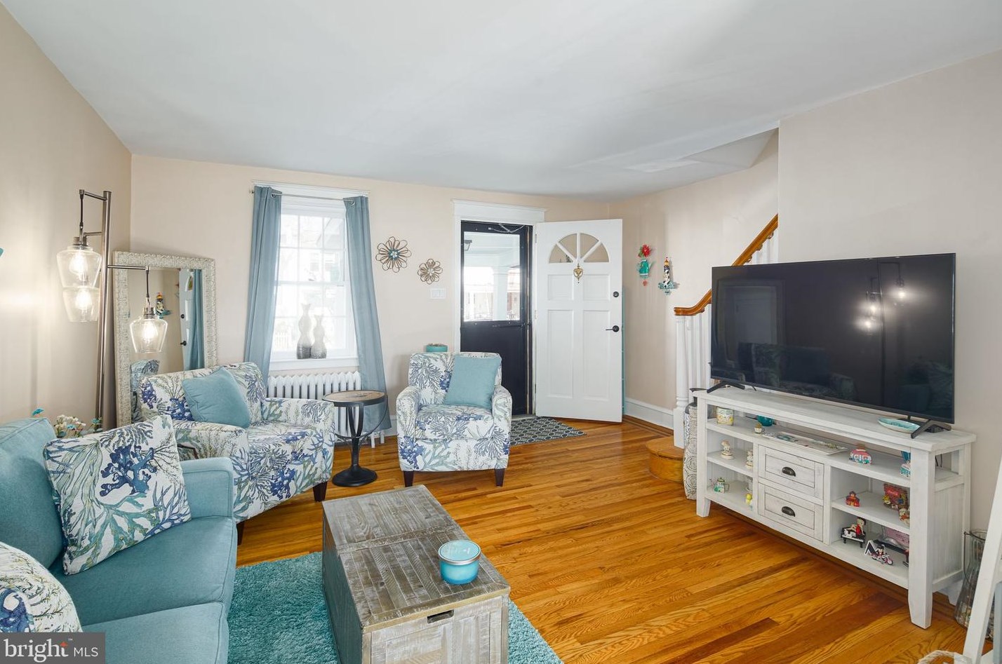 3334 Ainslie St, Philadelphia PA  19129-1442 exterior