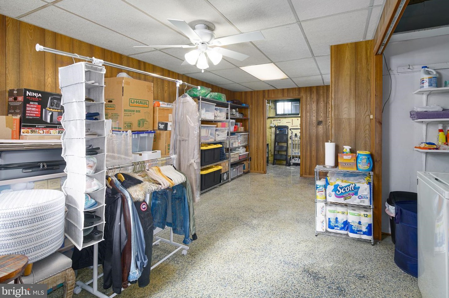3334 Ainslie St, Philadelphia PA  19129-1442 exterior