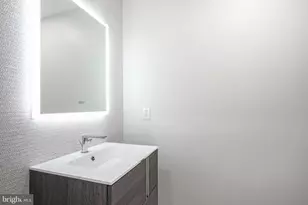 2002 Renaissance Walk, Philadelphia, PA 19145 - Photo 7