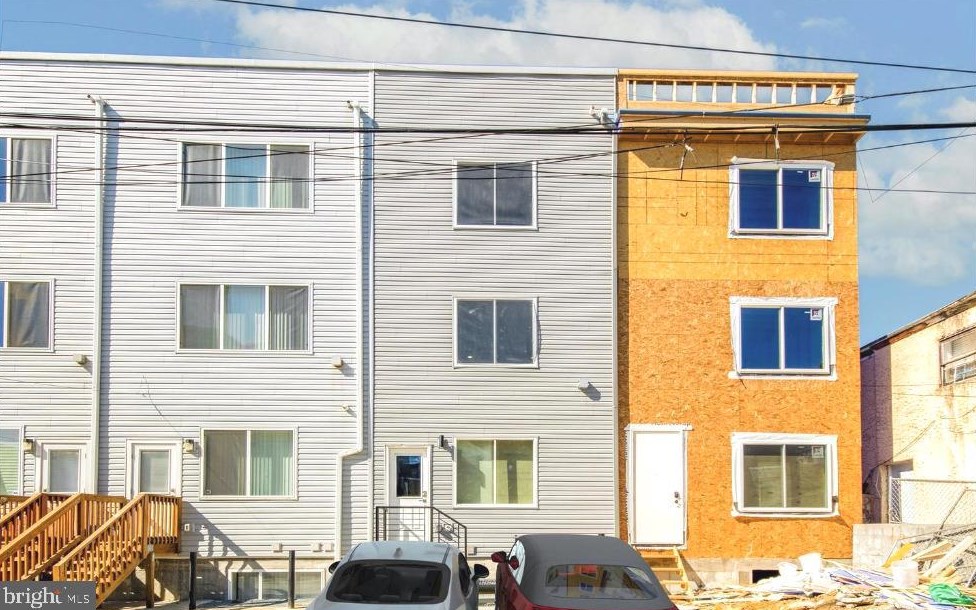 2041 Randolph St, Philadelphia PA  19122-1425 exterior
