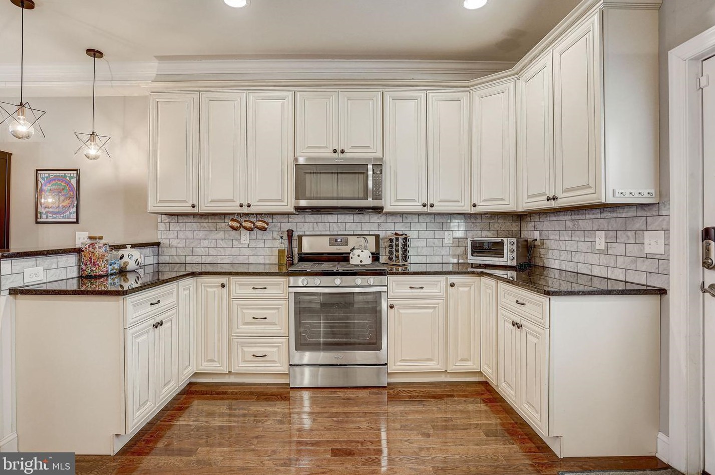641 Morris St, Philadelphia PA  19148-1201 exterior
