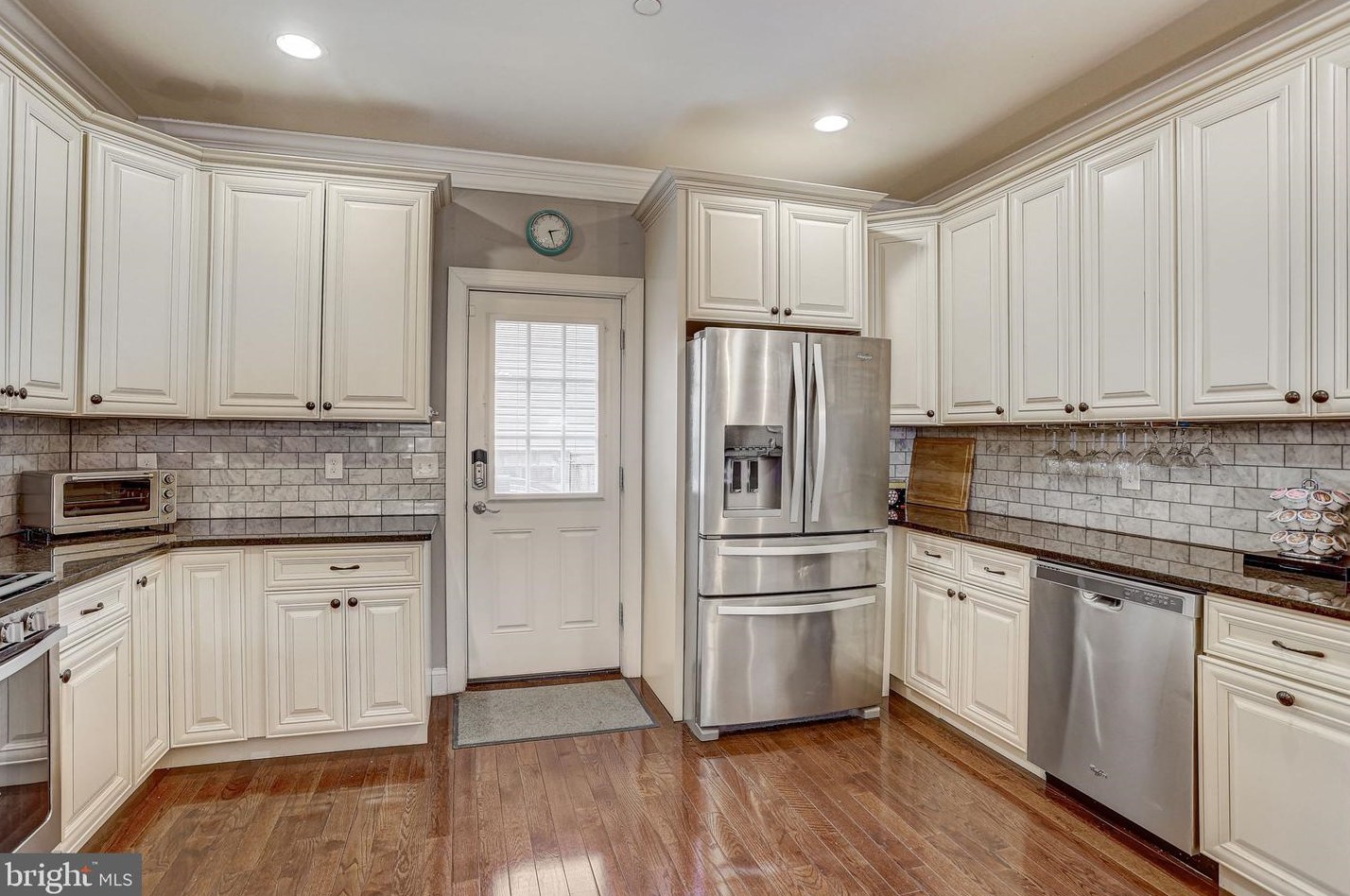 641 Morris St, Philadelphia PA  19148-1201 exterior