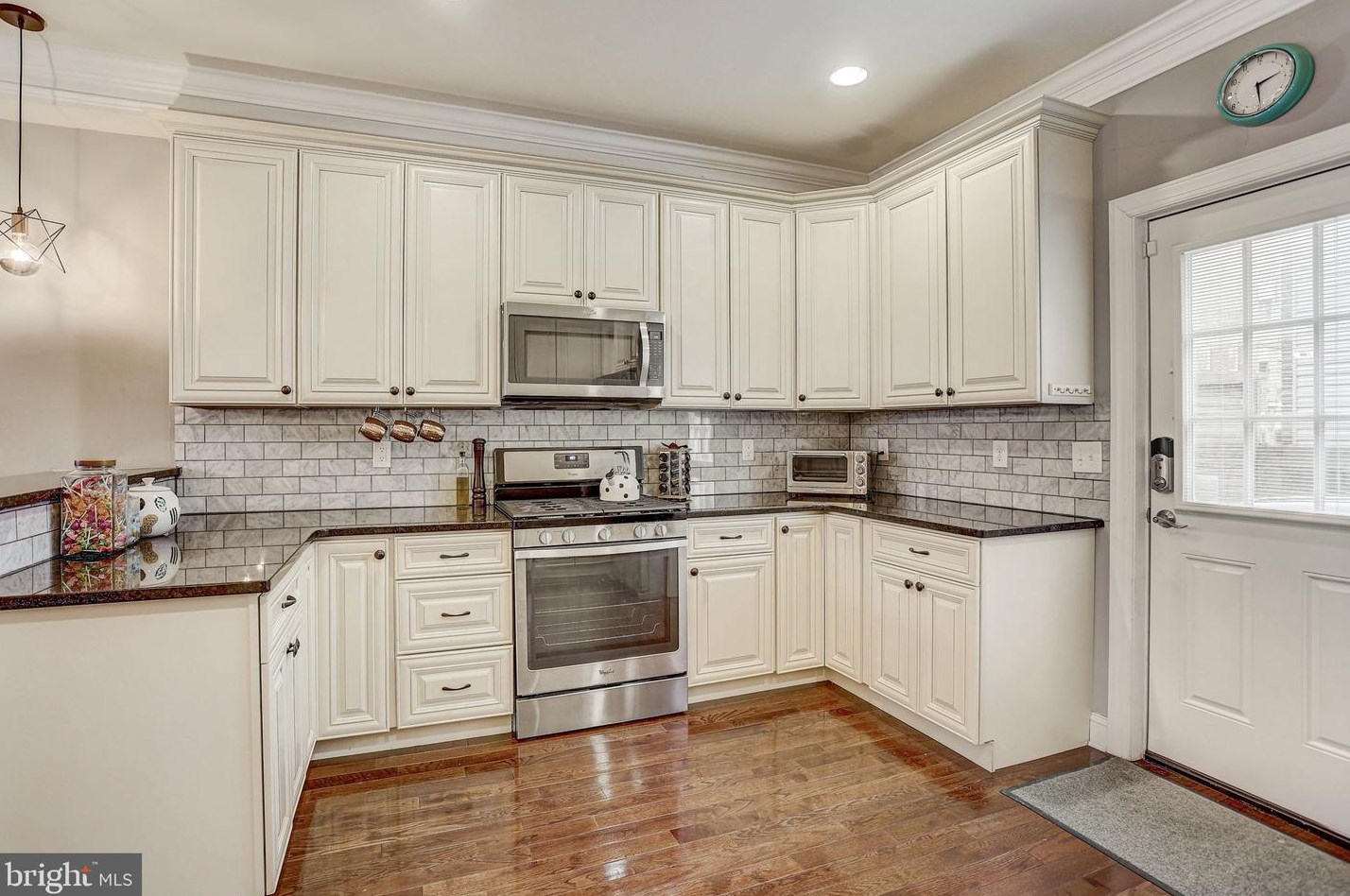 641 Morris St, Philadelphia PA  19148-1201 exterior