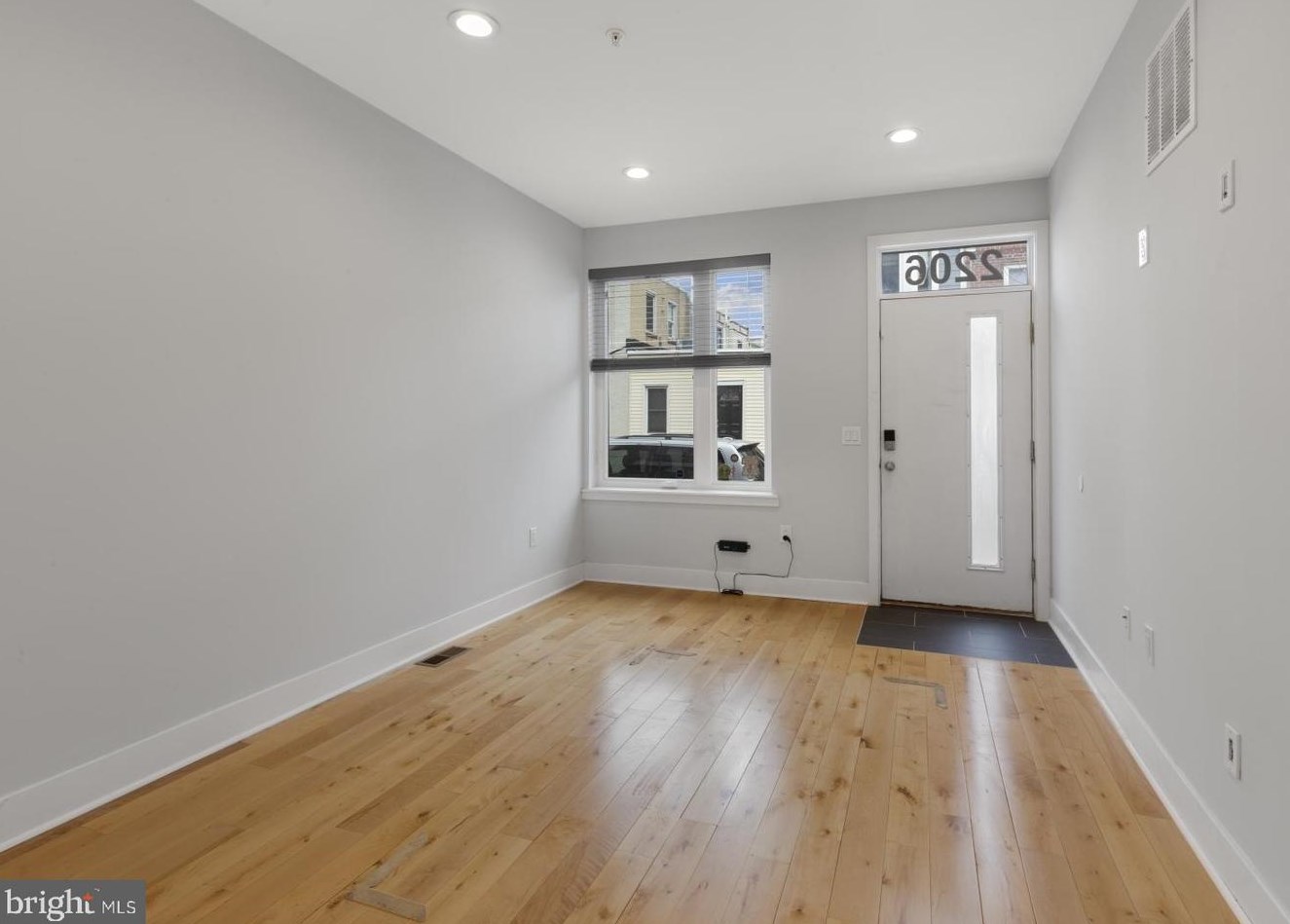 2206 Albert St, Philadelphia PA  19125-1805 exterior