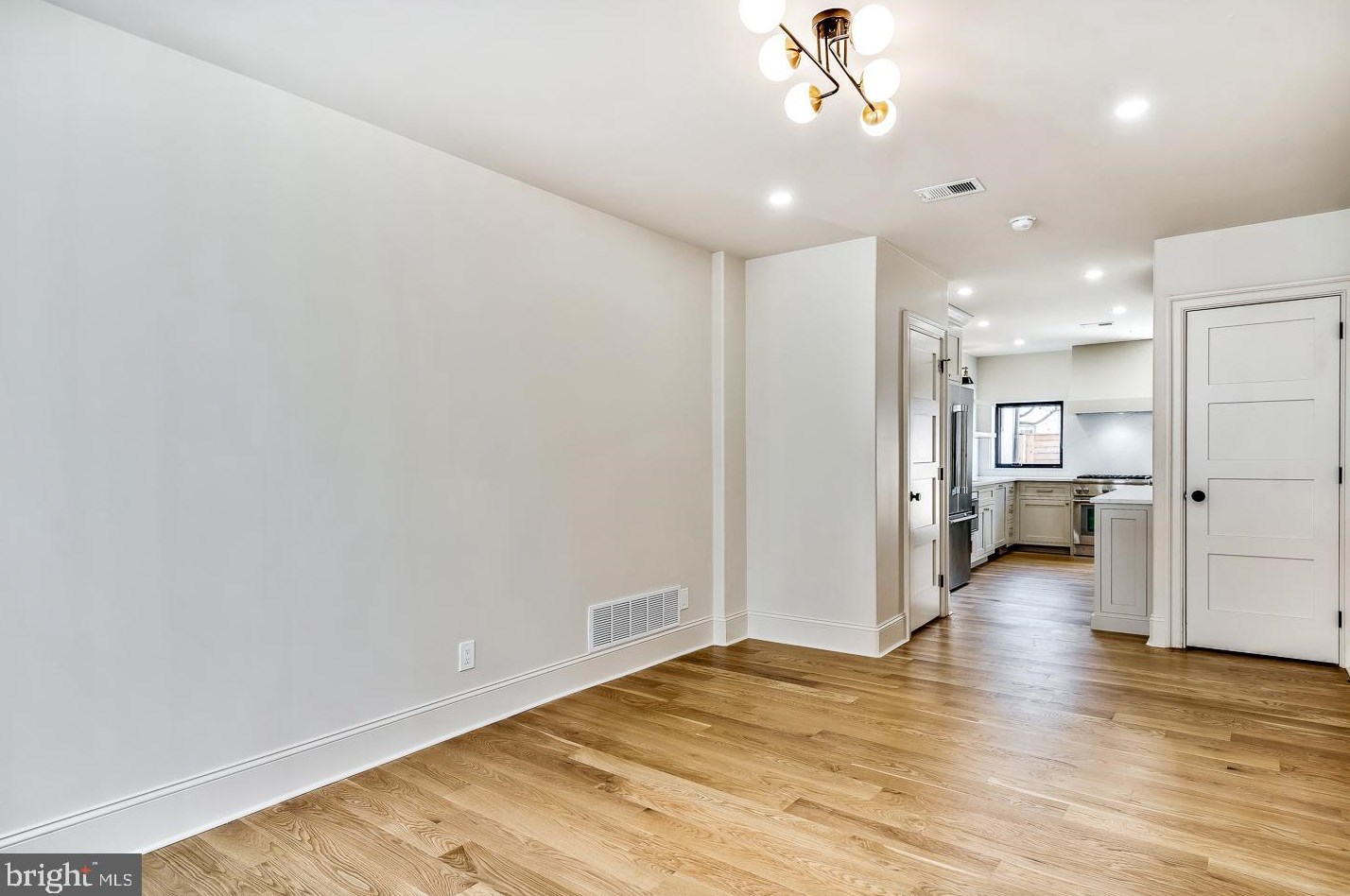 1456 Wilt St, Philadelphia PA  19125-2711 exterior