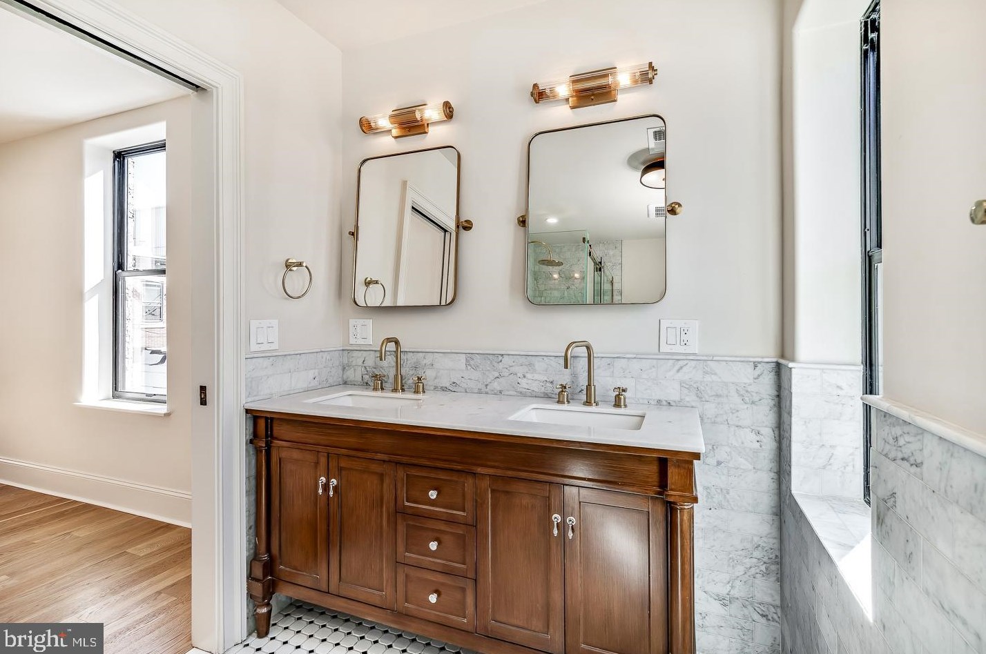 1456 Wilt St, Philadelphia PA  19125-2711 exterior