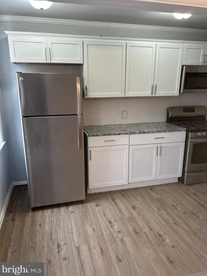 7619 Wyndale Ave, Philadelphia PA 19151-2707 exterior