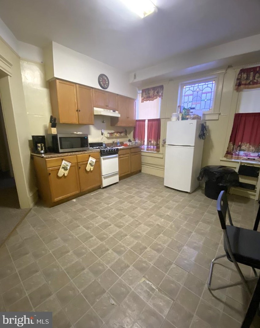 5033 Walnut St, Philadelphia PA 19139-4250 exterior