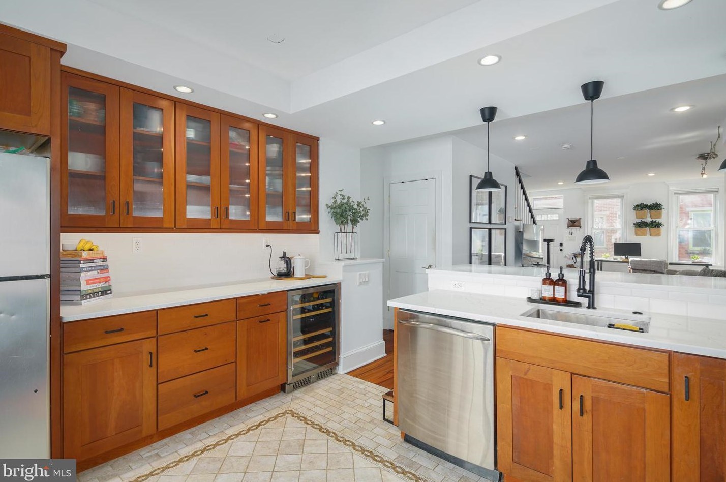 2227 Pemberton St, Philadelphia PA  19146-1140 exterior