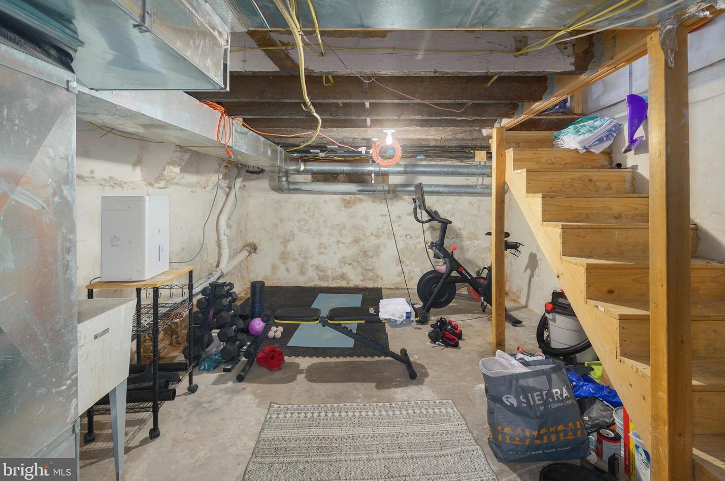 2227 Pemberton St, Philadelphia PA  19146-1140 exterior